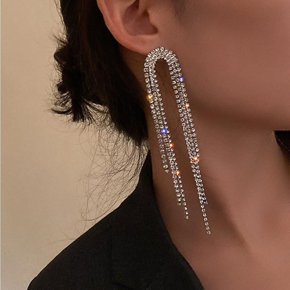 Rhinestone Waterfall Earrings NWOT - Picture 1 of 4